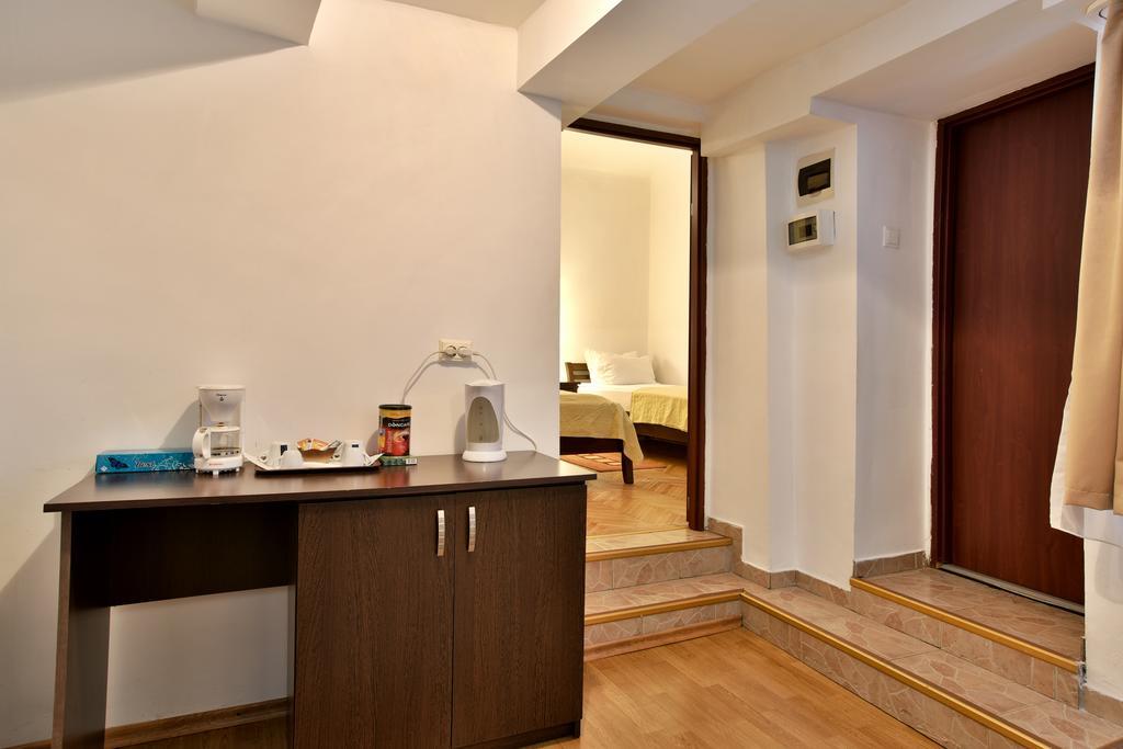 Da Vinci Hotel Braşov Eksteriør billede