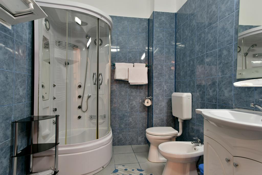 Da Vinci Hotel Braşov Eksteriør billede
