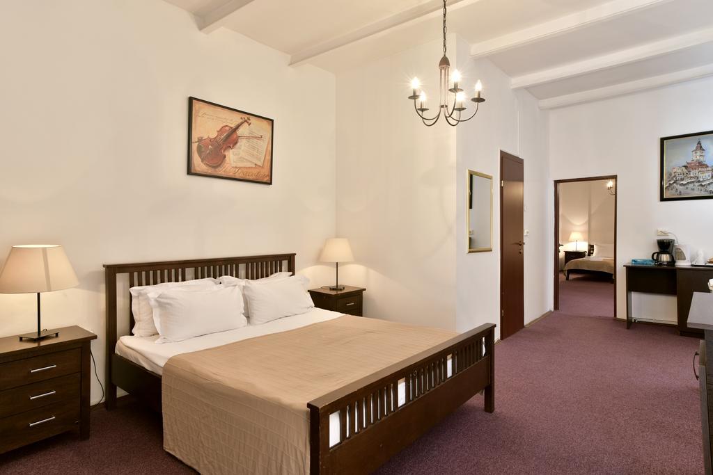 Da Vinci Hotel Braşov Eksteriør billede